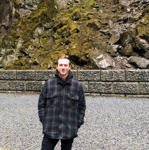 Meet your Posher, Eric